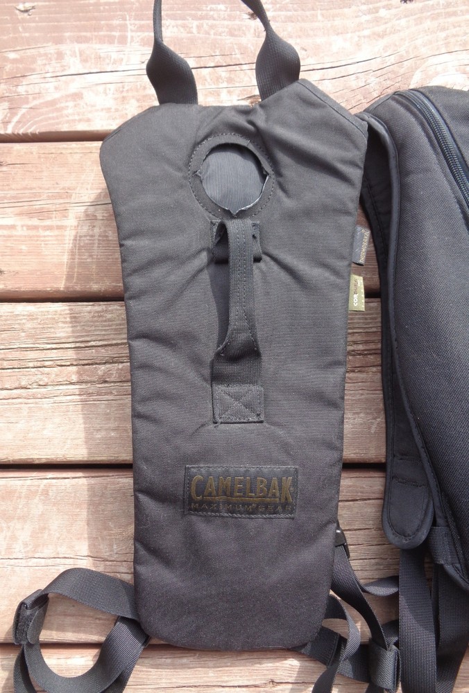 2 CAMELBAK Maximum Gear 2L Hydration Packs - No Bladder