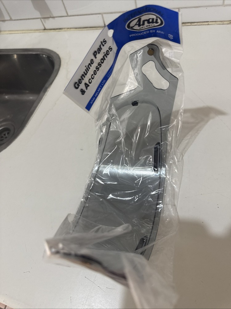 ARAI GENIUNE RX7 TINT VISOR