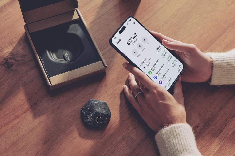 Bitkey - Bitcoin Hardware Wallet - Black