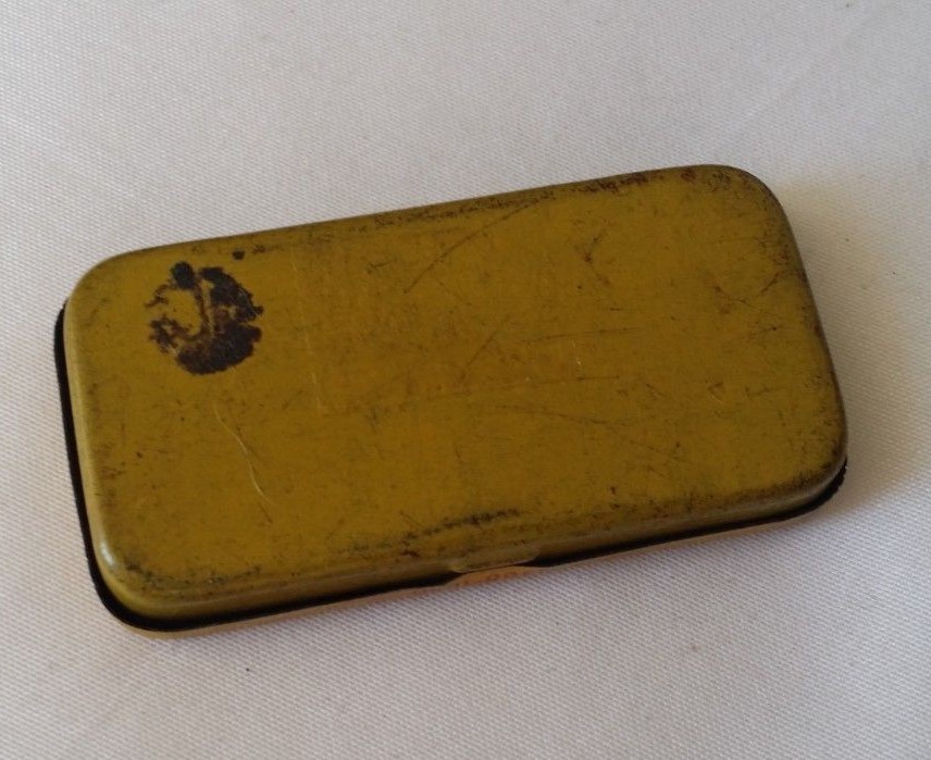 PG366 - Gramophone needles PICK - UP BOX EMPTY GRAMOPHONE DOTS