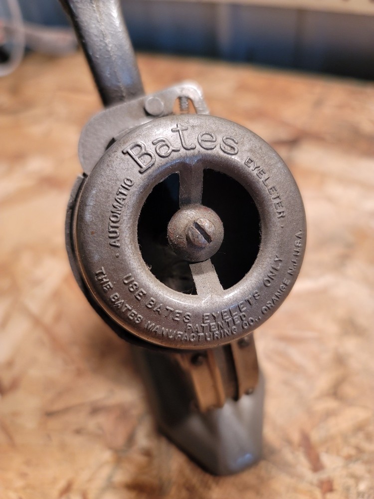 VTG Bates Eyelets Automatic Eyeleter Hand Press Punch Press Tool