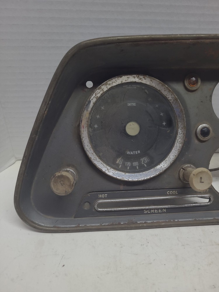 1950s 1960s Hillman cluster bezal