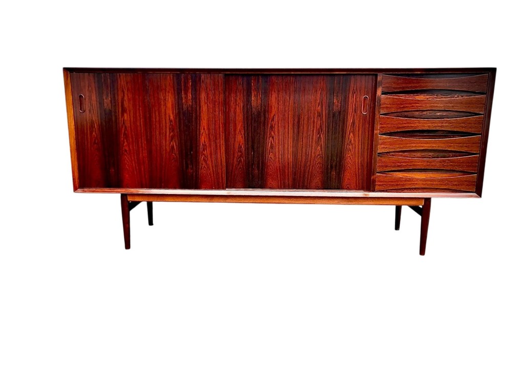 Arne Vodder Rosewood Sideboard Model 29 produced by Sibast