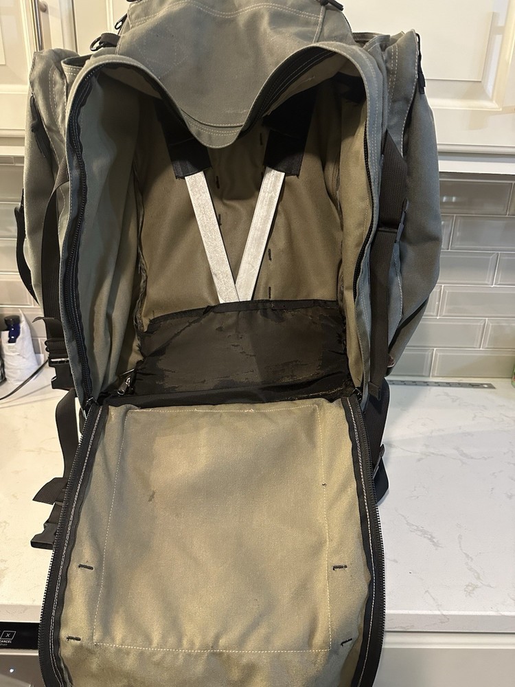 VTG Wilderness Experience Backpack Rucksack Green