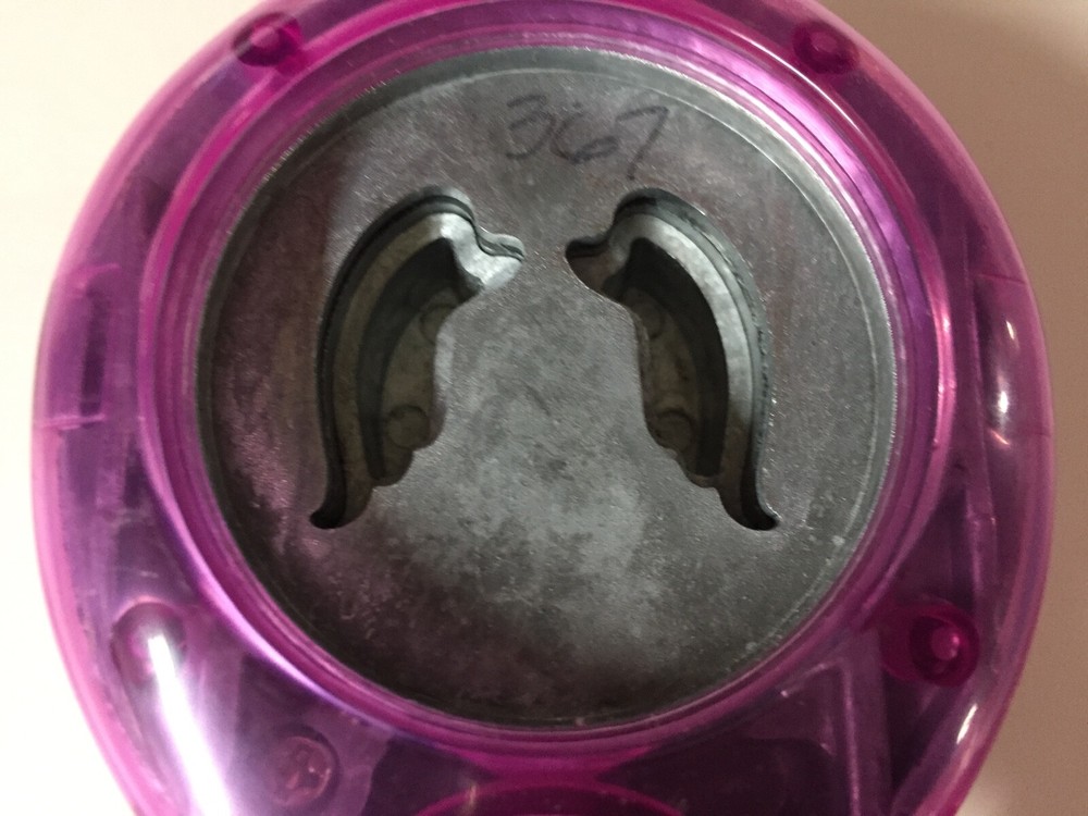Fiskars "LOVE TAKES FLIGHT" Squeeze Punch. LIMITED EDITION ***READ LISTING
