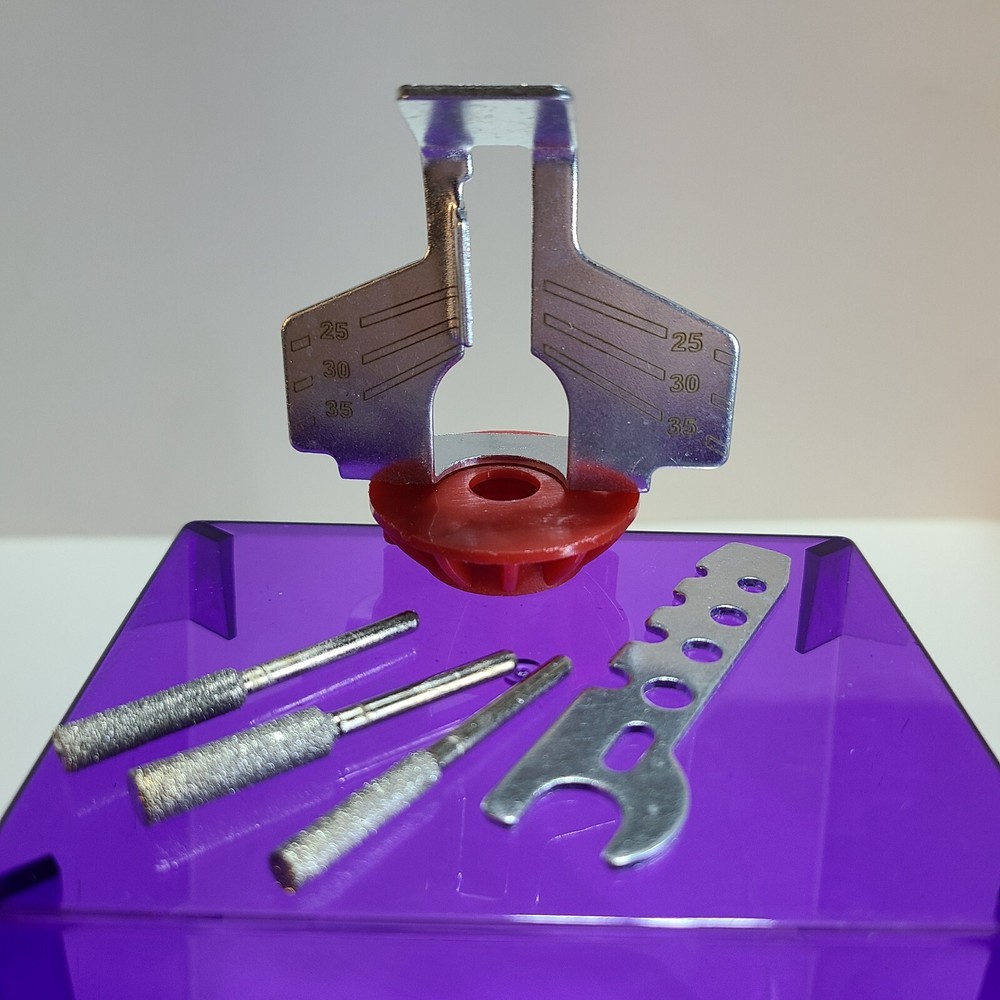High Performance Rapid Chainsaw Sharpening Kit with Polishing Attachment.