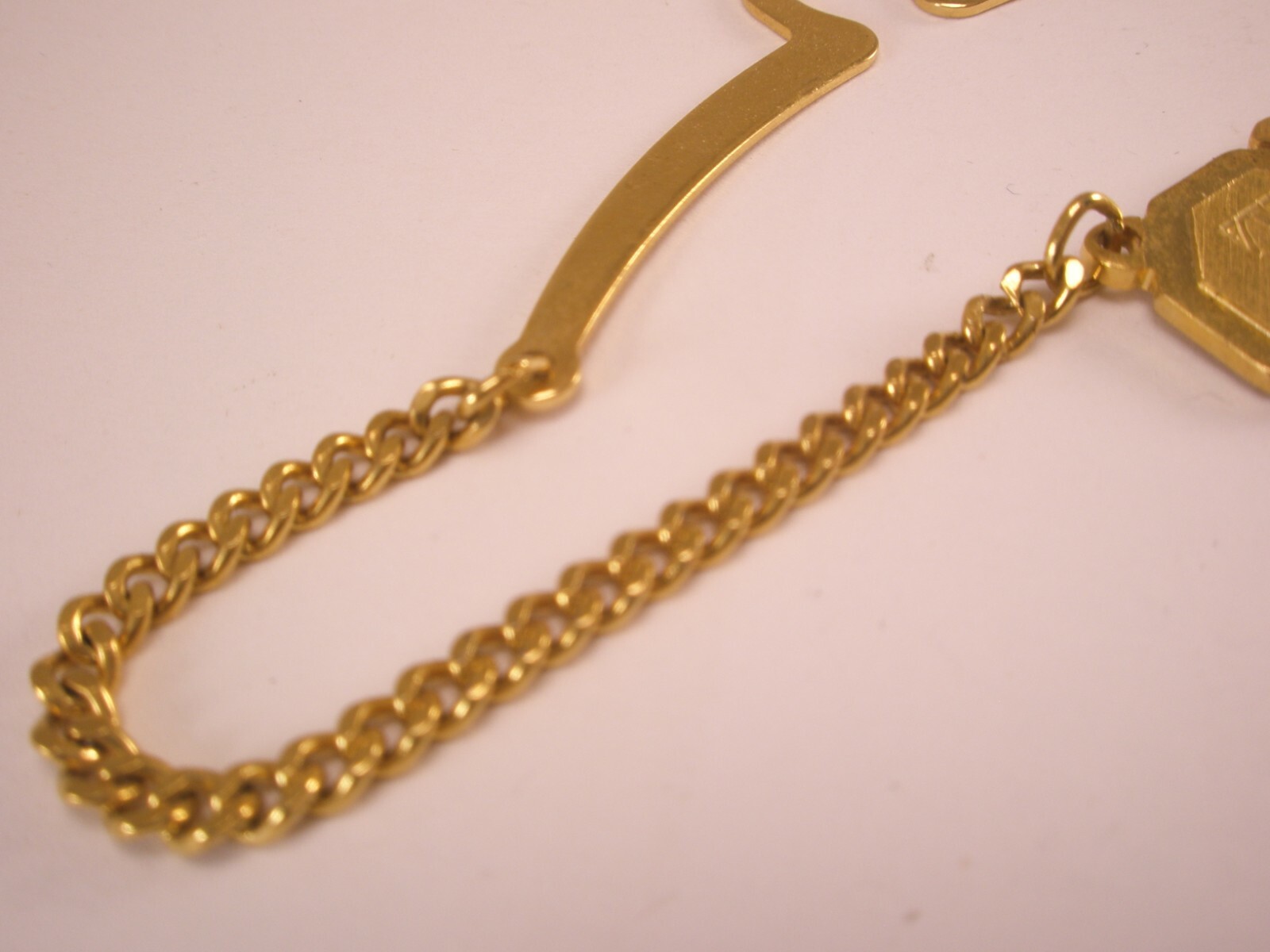 T Initial Monogram Letter Vintage Button Style Tie Bar Clip pb03 tom tim tony ti