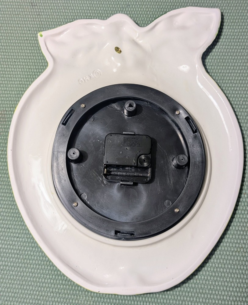 KMC Green Apple Hand Painted Fine Ceramicware Wall Clock