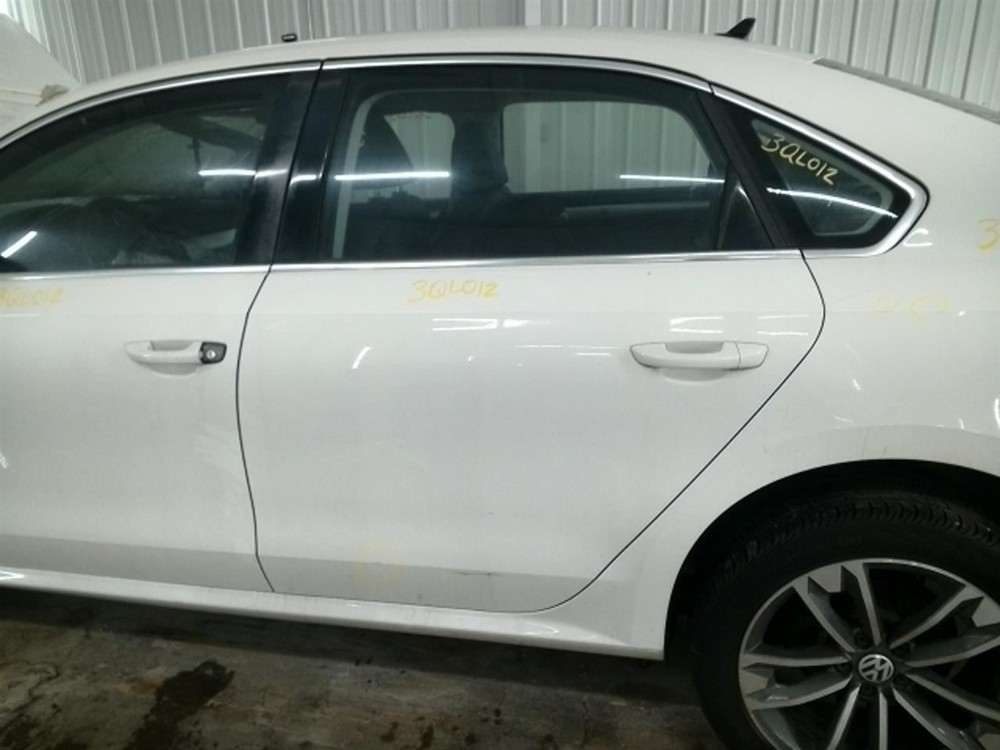 PASSAT 2012 High Mounted Stop Light 104748451