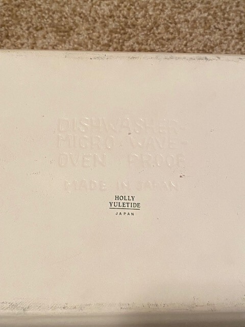Earthenware Holly Yuletide Lasagna Dish