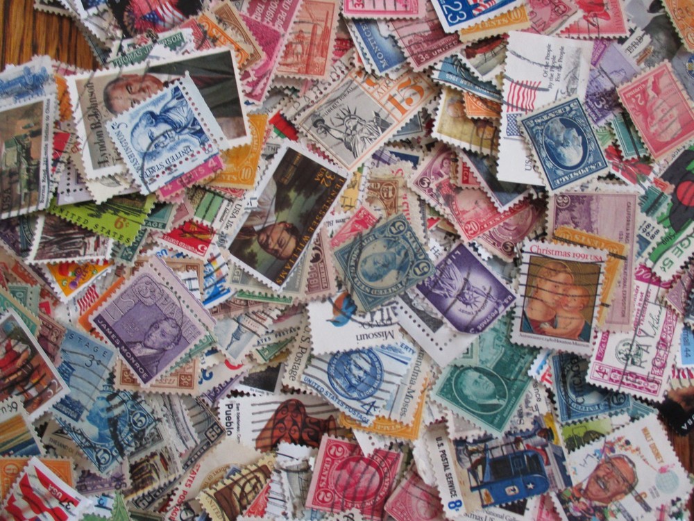 HENRY'S STAMPS -  50 DIFFERENT  U.S. SMALL  - USED/OFF PAPER - NO FLAGS -