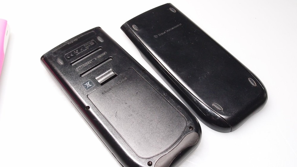 TEXAS INSTRUMENTS TI-89 TITANIUM CALCULATOER EXCELLENT