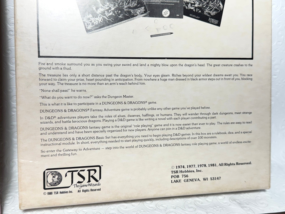 RARE 1011 Dungeons & Dragons Fantasy Adventure Game Basic Set 1 TSR 1981 Dice