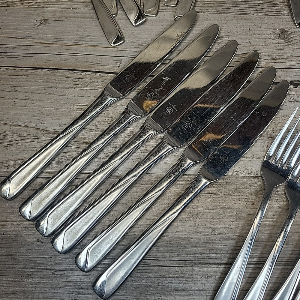 Pfaltzgraff 37 Piece Flatware Silverware Set Setting For 6 With Extras