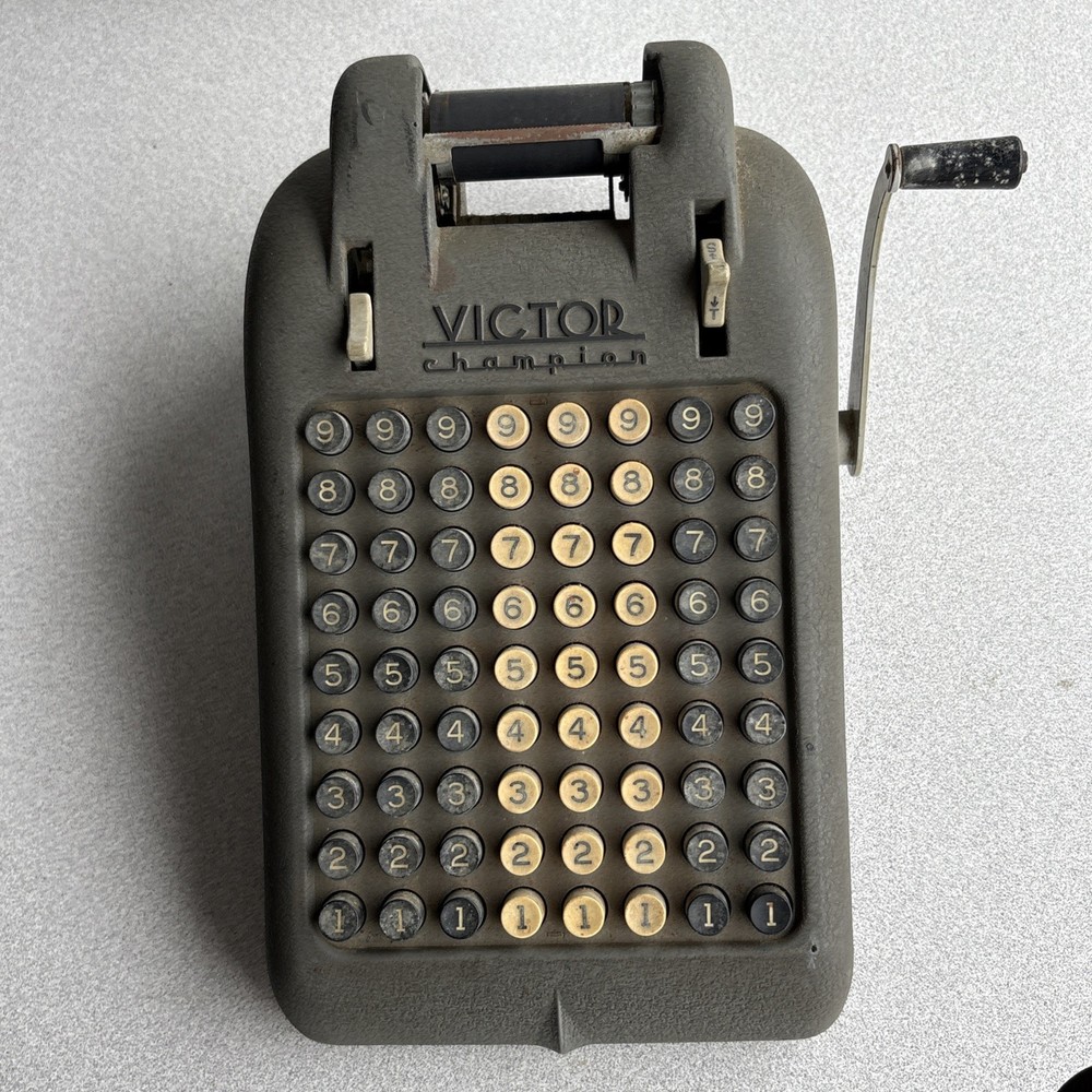 Vtg Victor Champion Mechanical Adding Machine No Case 8 Columns & 72 Key Working