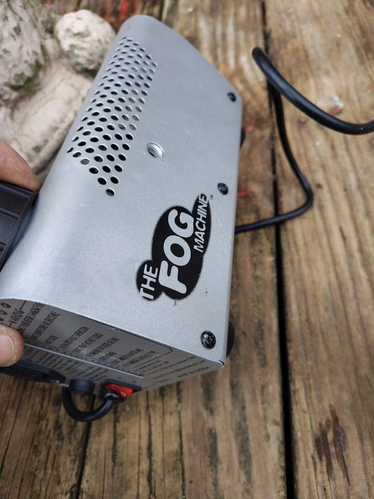 Fog Machine with Party Fog Liquid Machine