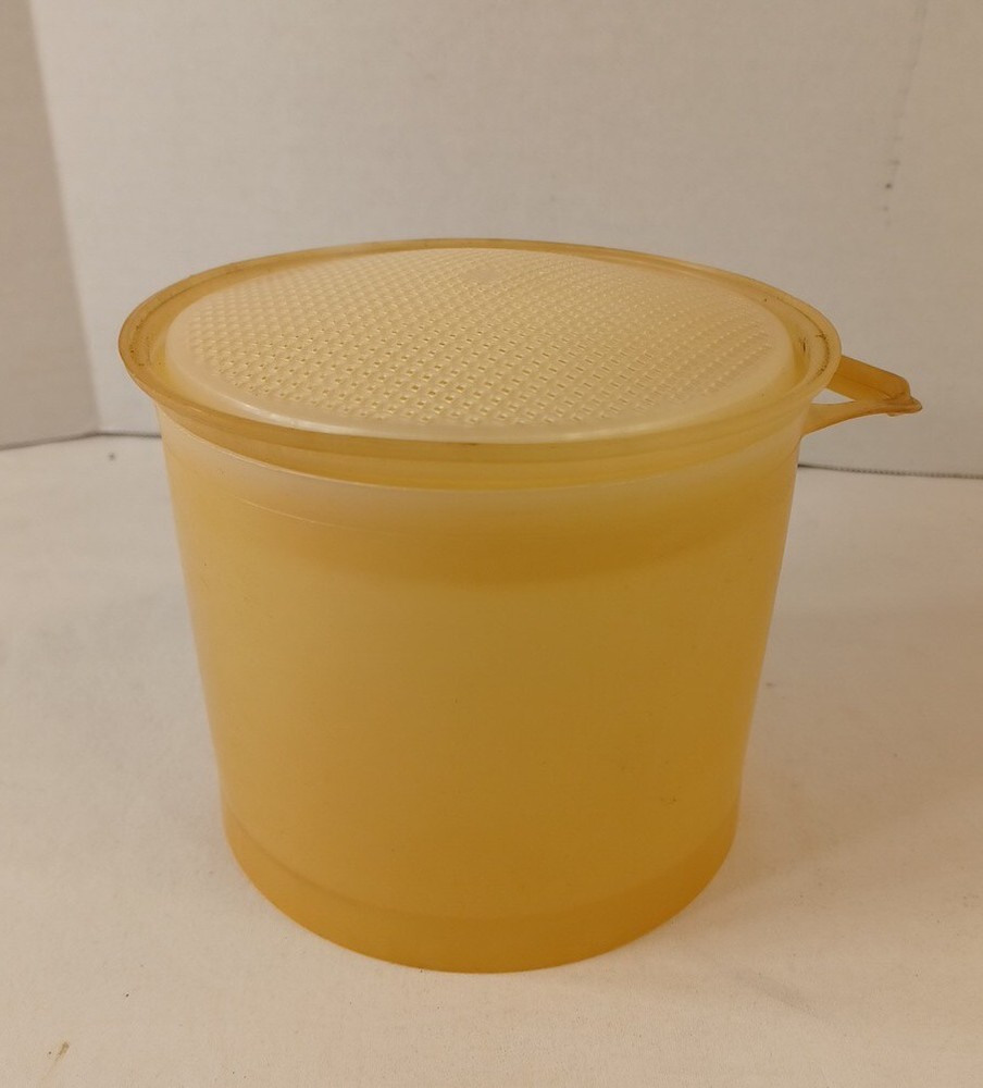 Tupperware Vintage Triple Sifter 354-1