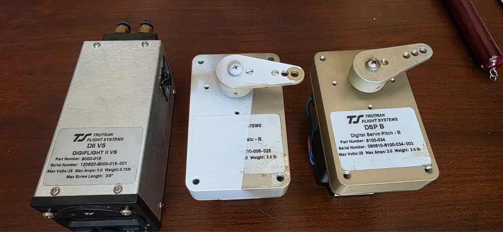 Trutrak Digiflight II Autopilot with Servos