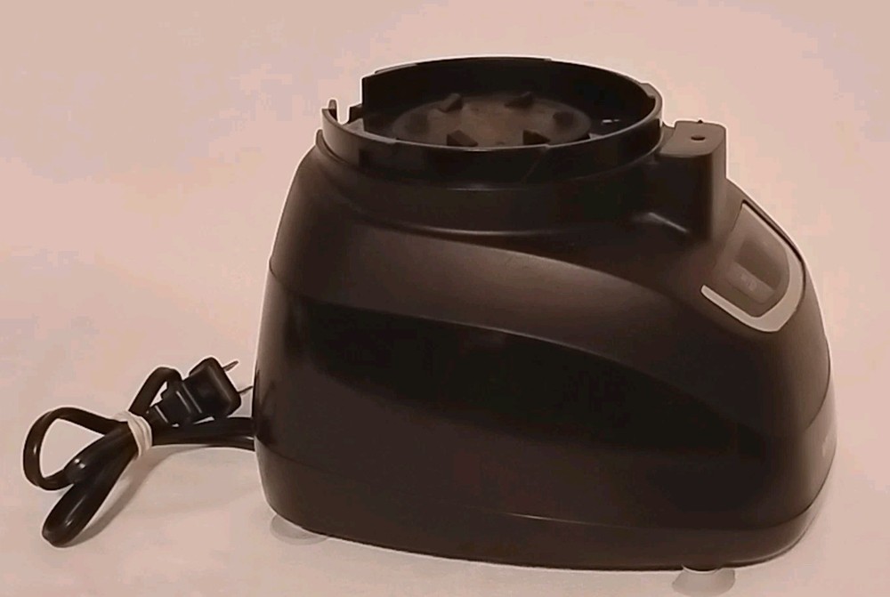 BLACK & DECKER FP1600B Food Processor Replacement Part Base (Motor Only)WORKING