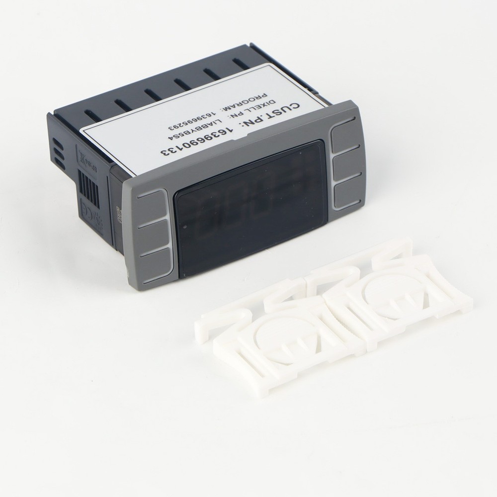 1PCS NEW Copeland XR01CX-5N8C0 Temperature Controller