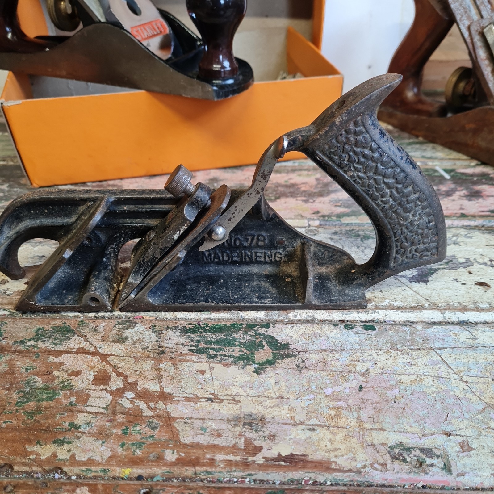 Job Lot 2 (x6 ) of woodworking Carpentry Planes stanley & record workshop