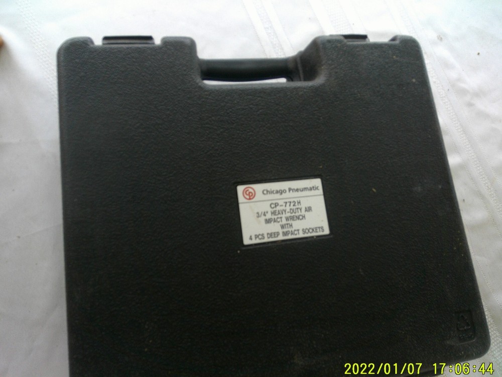 VINTAGE HARD SHELL PLASTIC EMPTY CHICAGO PNEUMATIC CASE