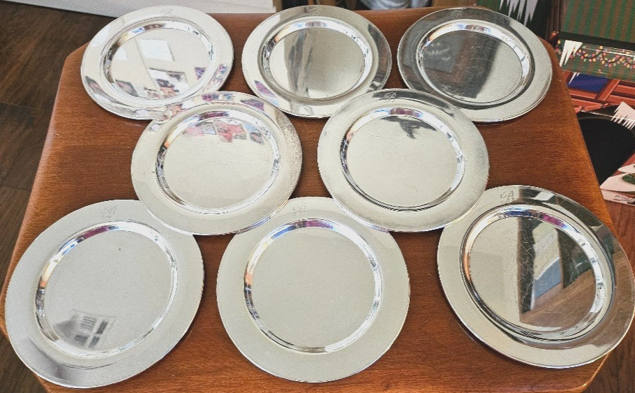 Vintage silver-plated bread plates