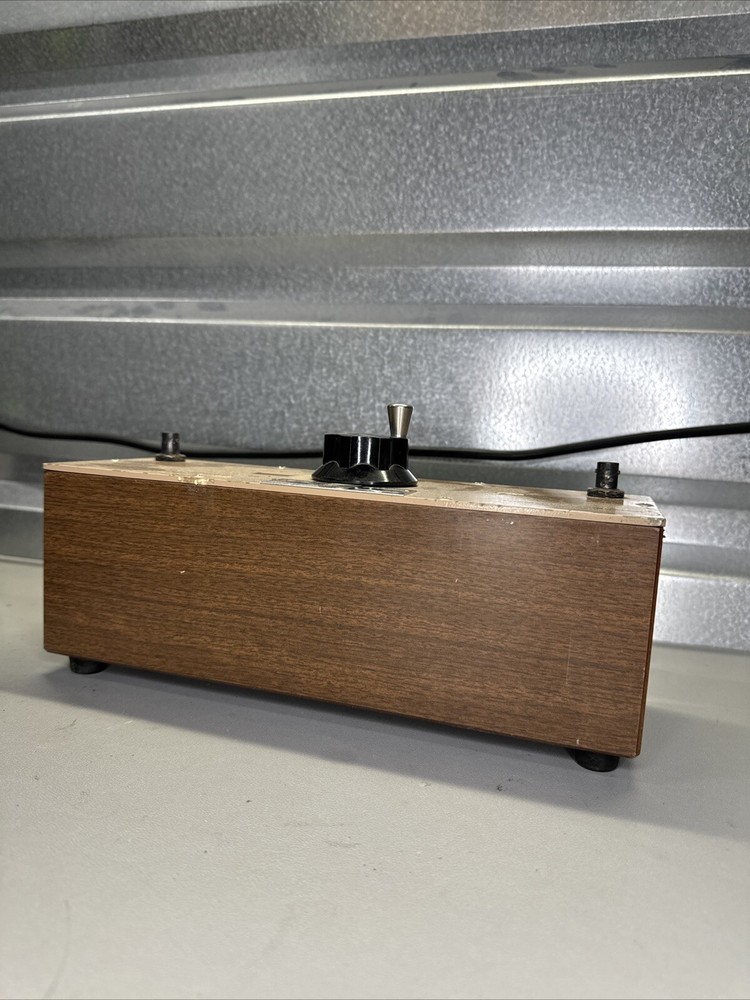 Airborne Instruments Laboratory Type 30 Precision Attenuator