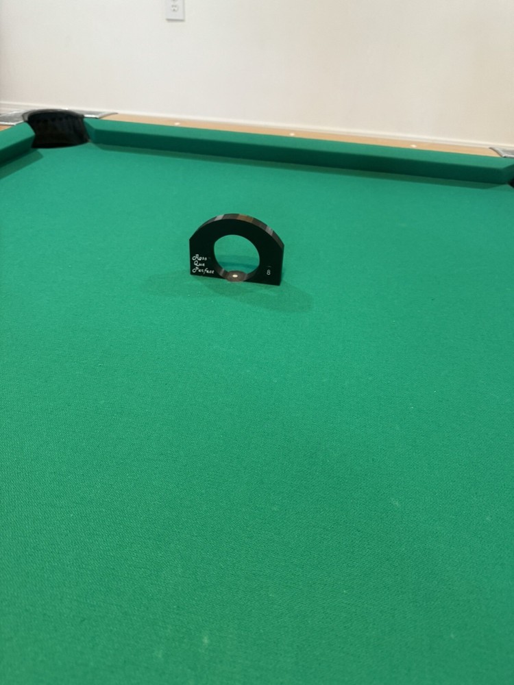cue ball pool billiardsl training  accessories