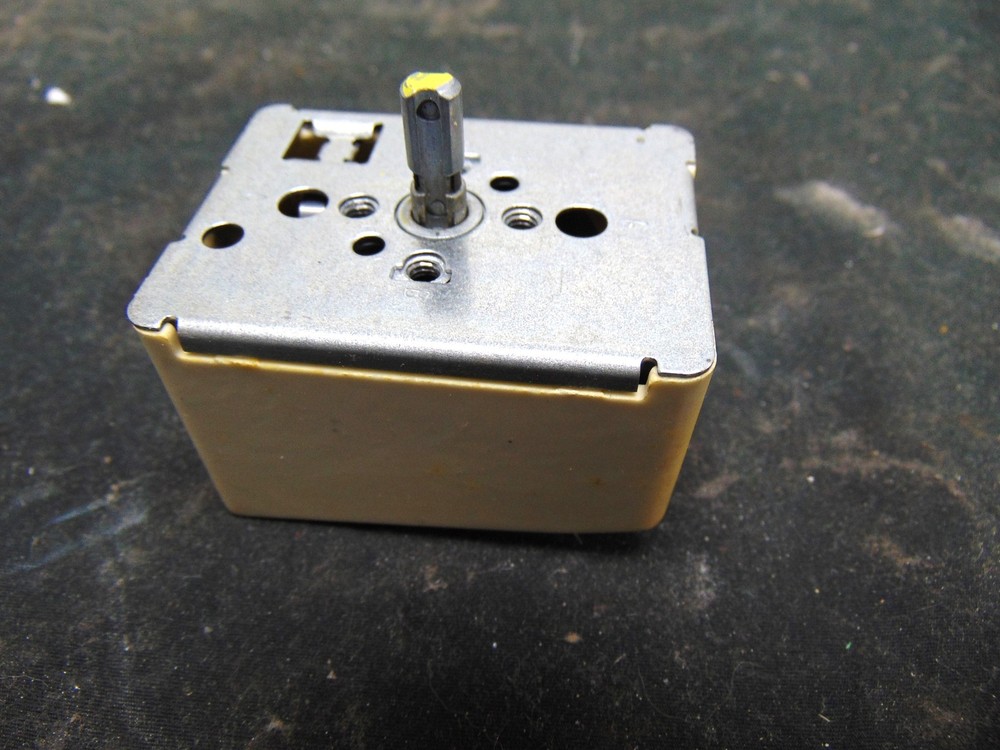 Whirlpool Range RF385PXEN Surface Element Control Switch 3148952