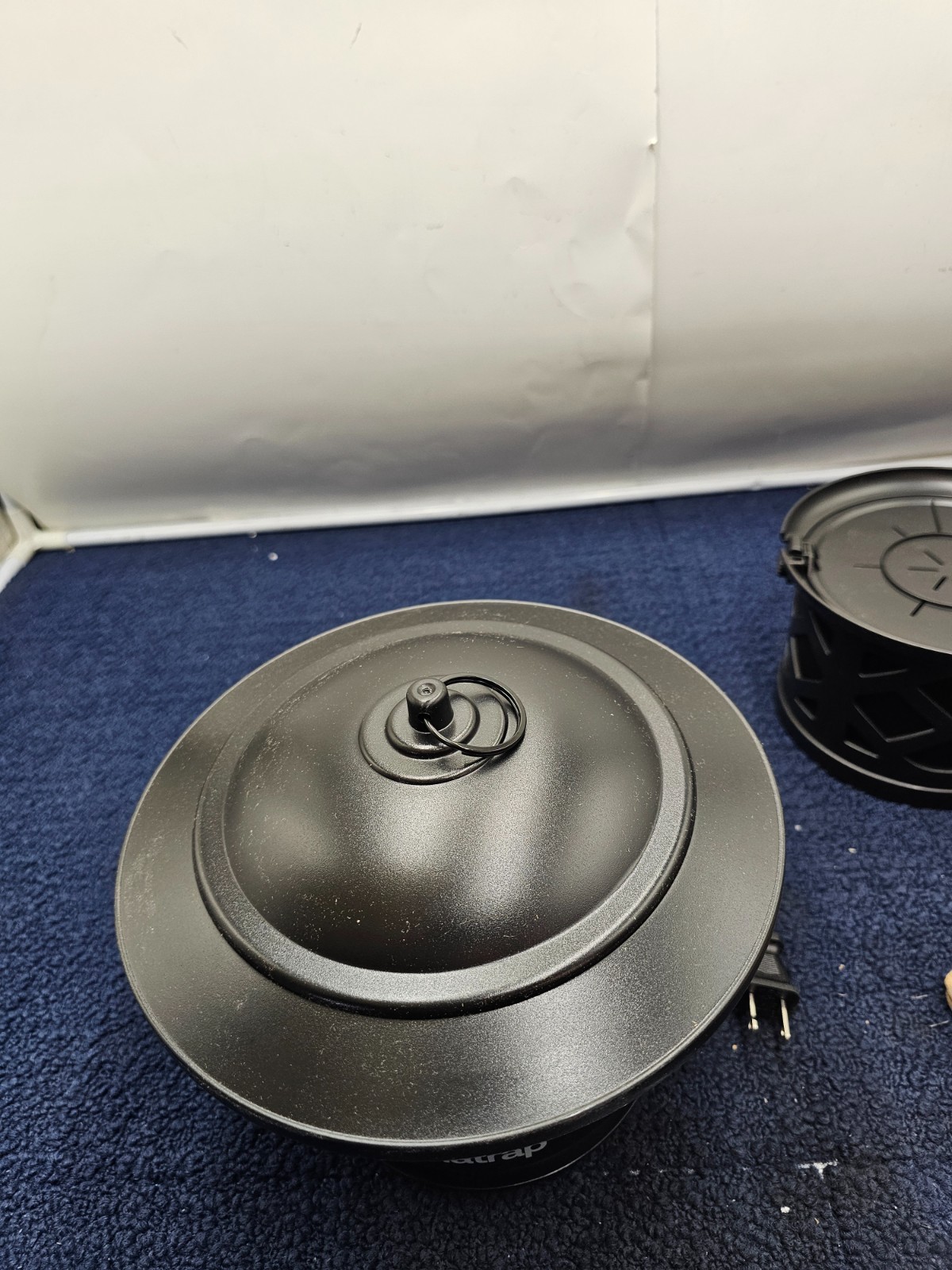 DYNATRAP DT1130SR: 1/2 Acre LED Mosquito And Flying Insect Trap 120V 60Hz 5.5W