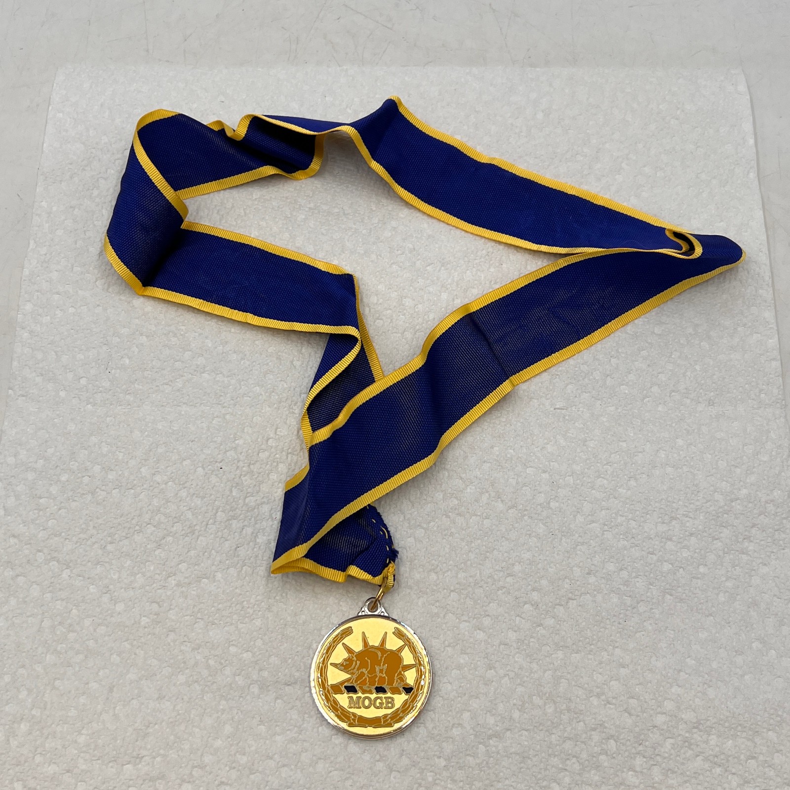 Vintage Military Order of the GOLDEN BEAR Fraternal Award Medal with ribbon MOGB