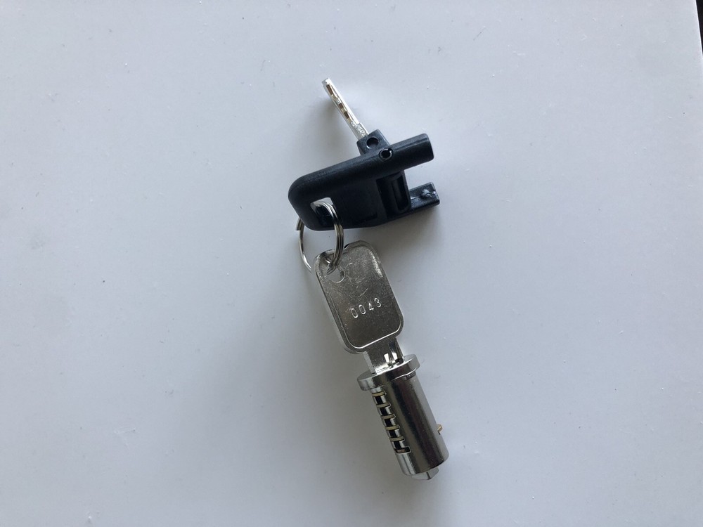 Blu Dot Core Removable Lock and 2 keys ( 2 sets 2 locks 4 keys )