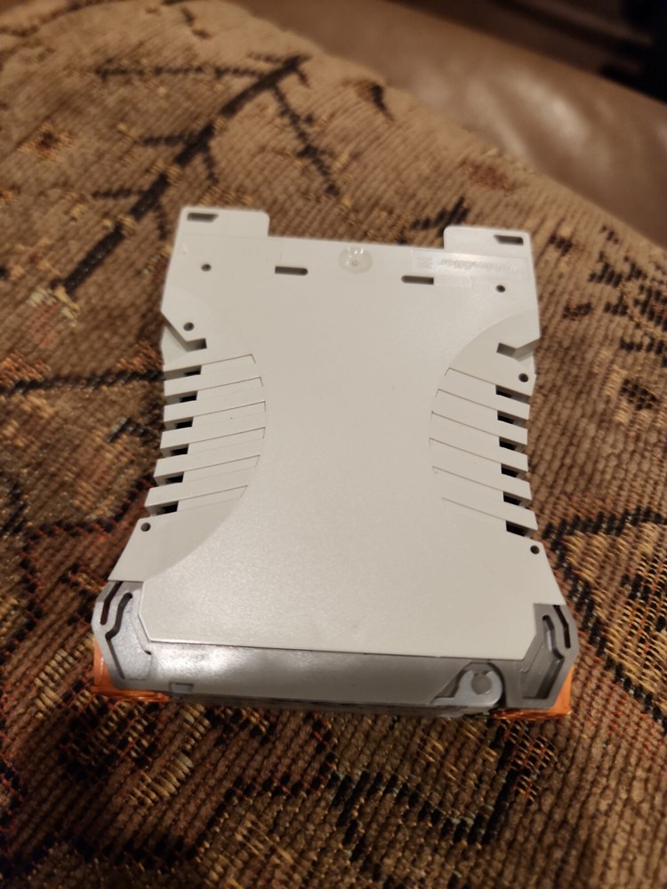 Weidmuller Solid State Relay 827539 Input:3.5-15VDC Output:5.48VDC 100mA Used