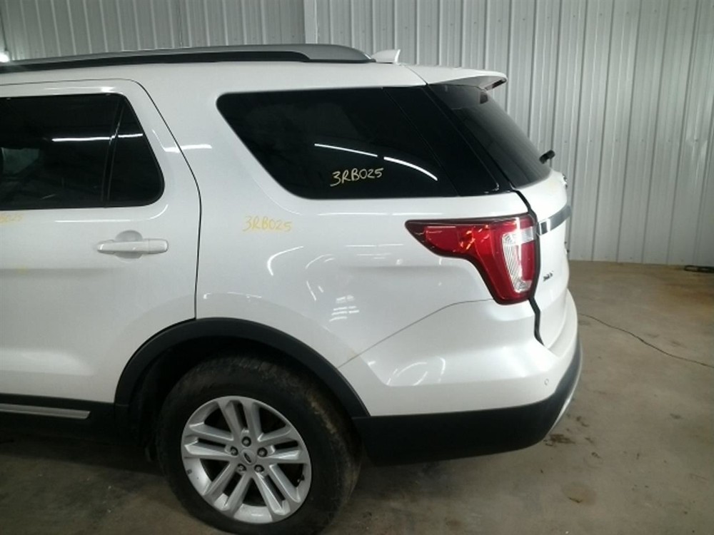 EXPLORER 2017 Keys/Latches/Locks 104805565