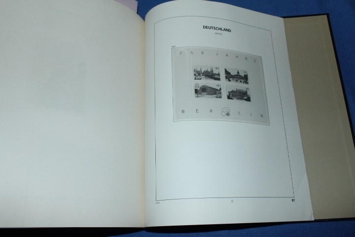 BUND Germany + Berlin DAVO Hingeless binder dustcase BlueLakeStamps Most Useful