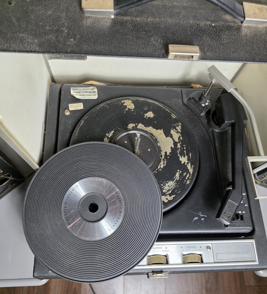G E Solid State Stereo Portable Record Player with Detachable Spea…