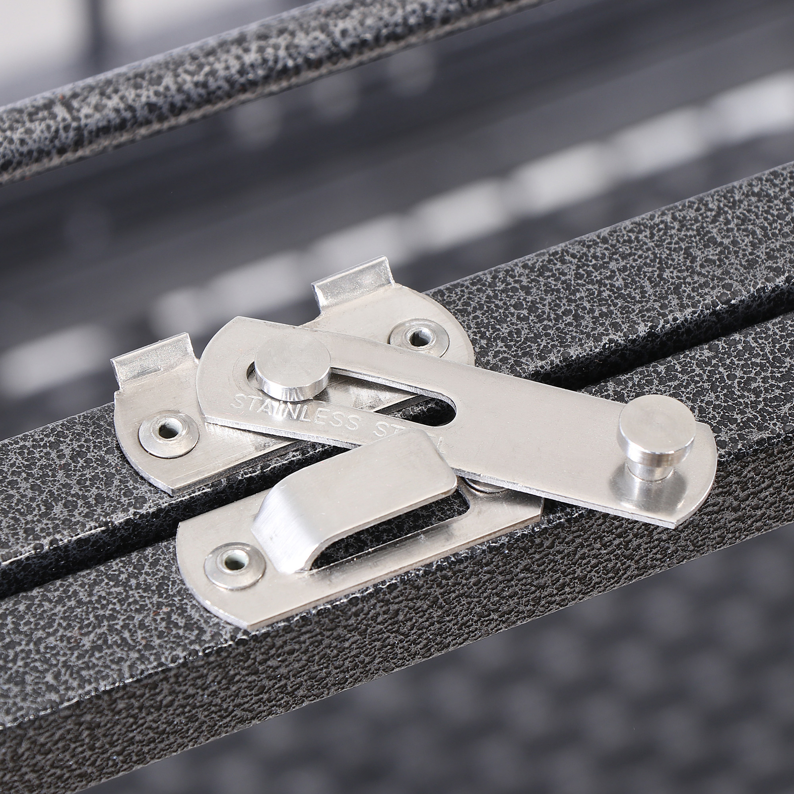 37 Inch Dog Crate Heavy Duty Metal Dog Kennel Indestructible Dog Crate Black