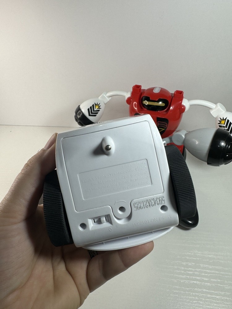 Sharper Image Remote Control Robot Set Multiplayer RC Red And White Tested