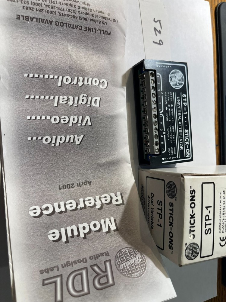 STP-1 STICK-ON UNIVERSAL ATTENUATOR