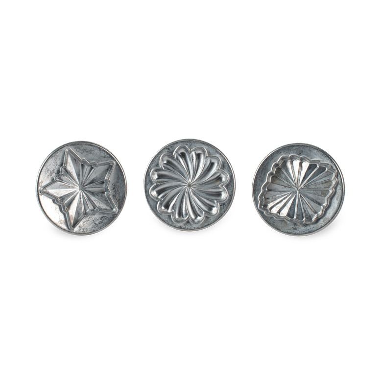 Nordic Ware Silver Pretty Pleated Cookie Stamps