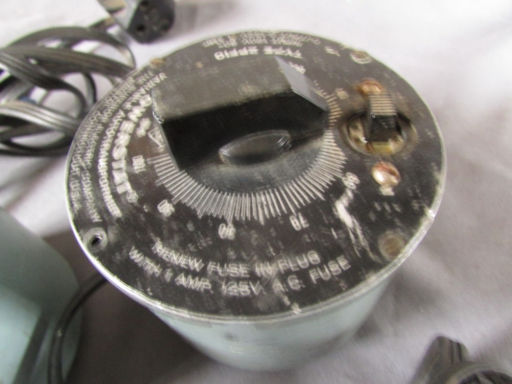 (2) Powerstat Variable Autotransformer Imput 120v output 0-132v UNTESTED e