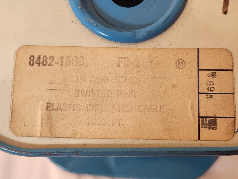 BELDEN 19 AWG Solid Copper Twisted Pair Plastic Insulated Cable Wire #8482 20'