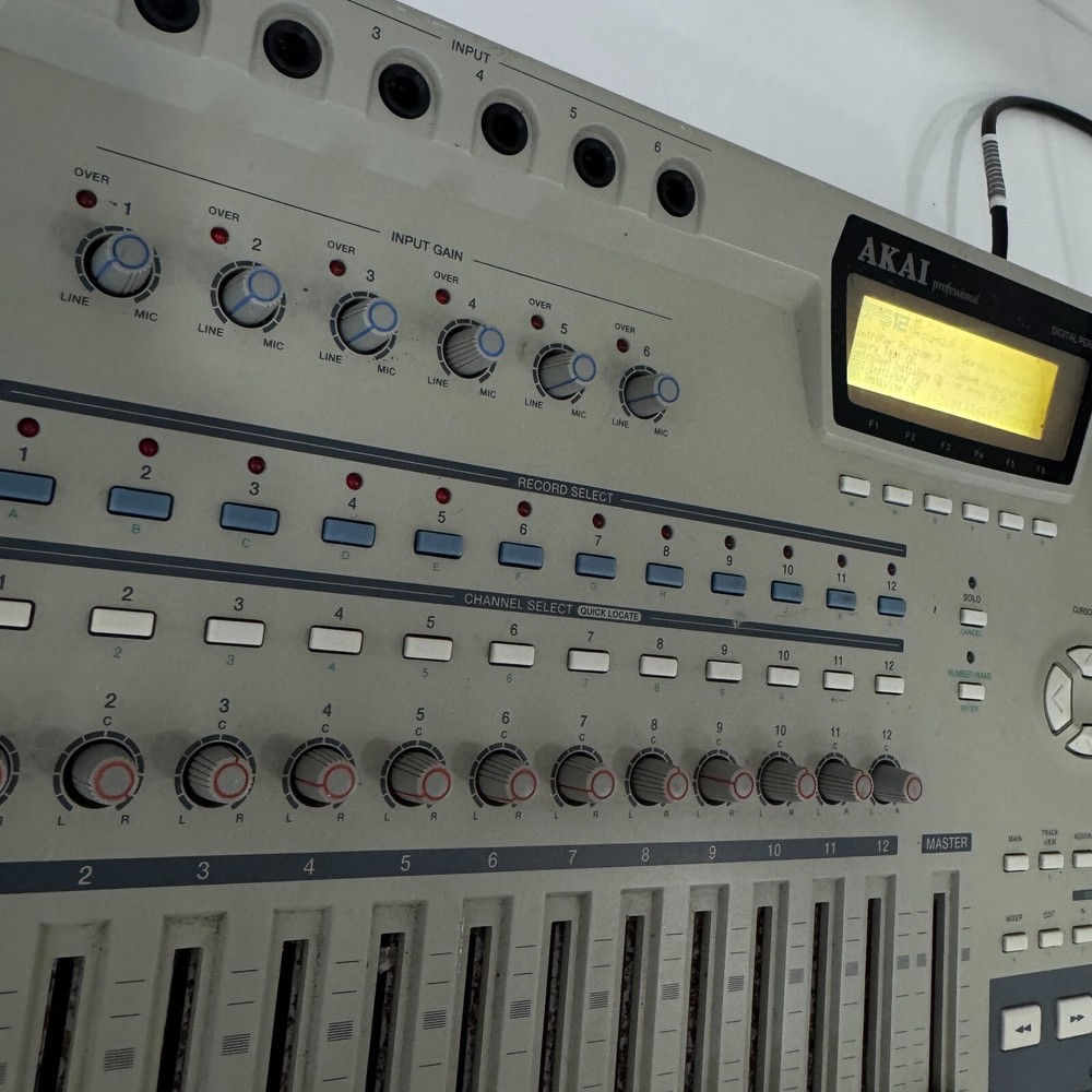 Akai DPS12 Digital Personal Audio Studio Internal Iomega