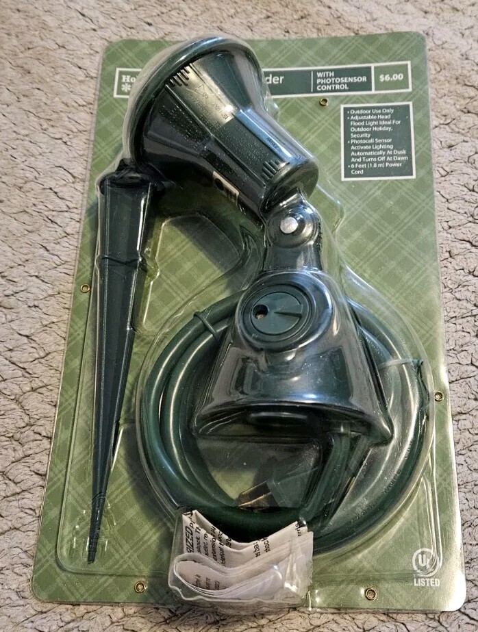 Holiday Time Floodlight Holder Green