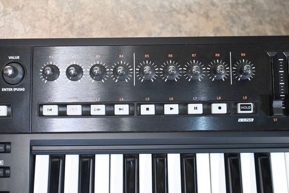 Roland A-500PRO 49-Key MIDI Controller Keyboard Tested Working Missing Knob