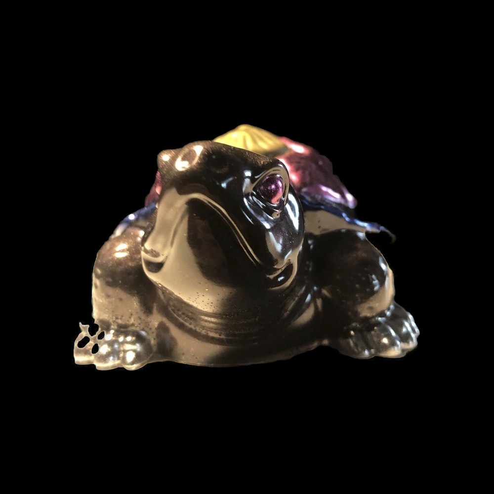 Turtle figurine￼