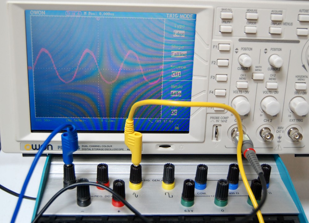 Electro-Lab Design Console DeVry Institute Electronic Design Fabrication Tool