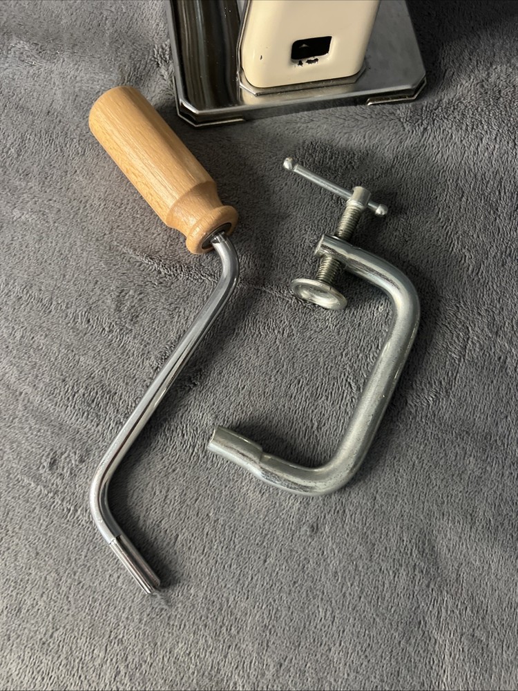 IMPERIA Pasta Making Machine Stainless And Cream