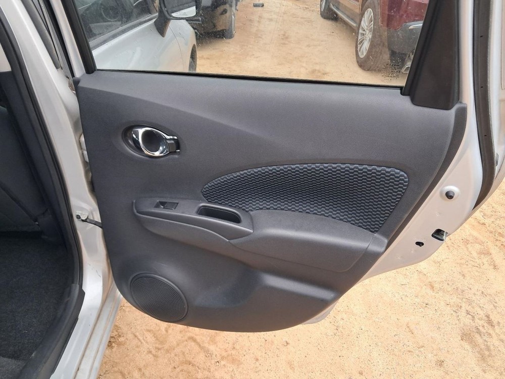 Console Front Floor Hatchback Note Fits 14-16 VERSA 4917404